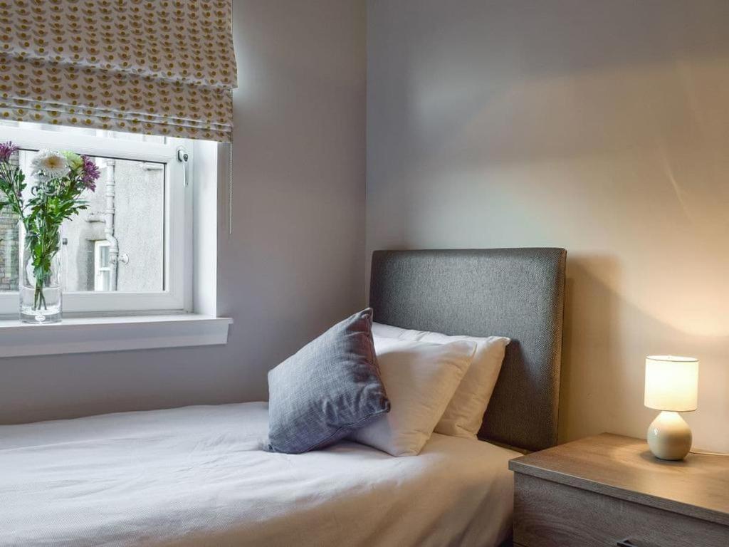 Courtyard Holiday Apartments Inverkeithing Esterno foto